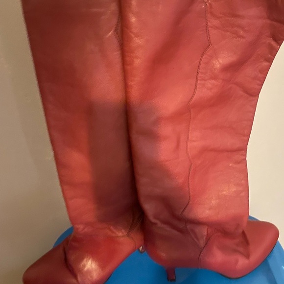 Nine West boots ,women’s heel , size 7 ,red leather - Picture 4 of 8